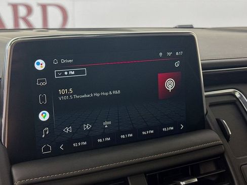 Used 2022 GMC Yukon XL AT4 w/ Technology Package image 18