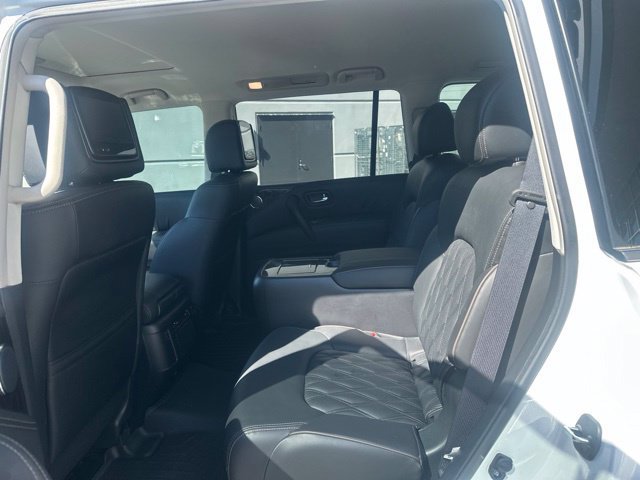 Used 2023 Nissan Armada Platinum w/ Captain's Chairs Package AWD/4WD image 11