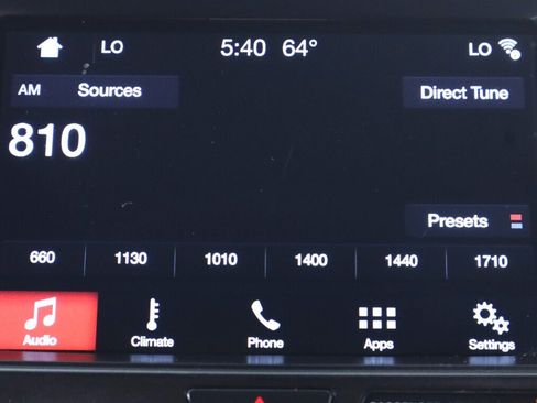 Used 2018 Ford Explorer XLT w/ Equipment Group 201A AWD/4WD image 17