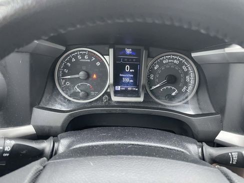 Used 2022 Toyota Tacoma SR5 image 34