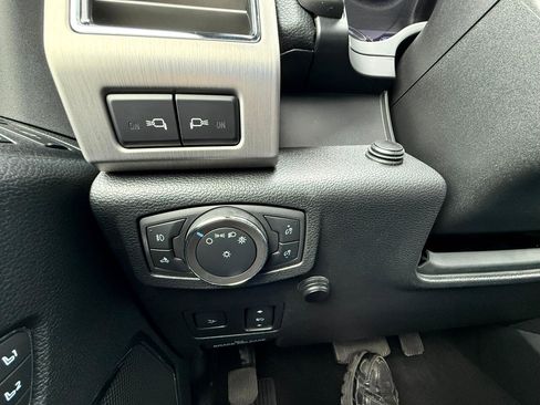 Used 2020 Ford F250 Platinum w/ FX4 Off-Road Package image 19