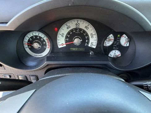 Used 2010 Toyota FJ Cruiser 4WD image 21