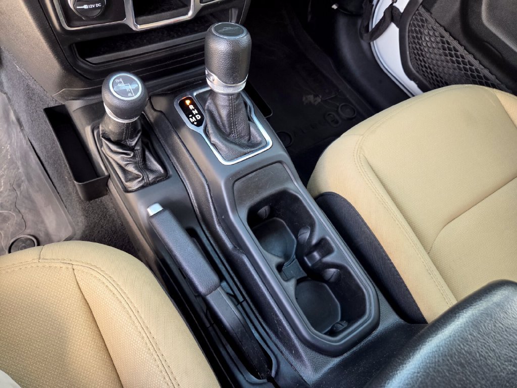 Used 2021 Jeep Gladiator Sport AWD/4WD image 25