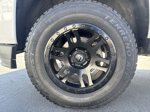 Used 2016 Chevrolet Silverado 1500 LT w/ All Star Edition AWD/4WD image 29