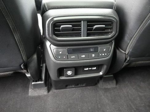 Used 2023 Honda Pilot Elite image 37