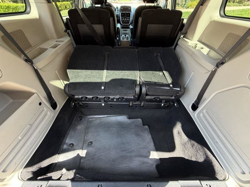 Used 2016 Dodge Grand Caravan SE w/ Quick Order Package 29E SE FWD image 23