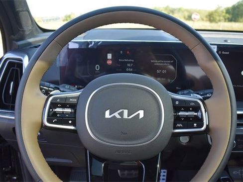 New 2025 Kia Sorento SX Prestige w/ Olive Brown Leather Package image 31