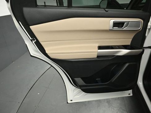 Certified 2023 Ford Explorer Limited w/ Equipment Group 301A image 24