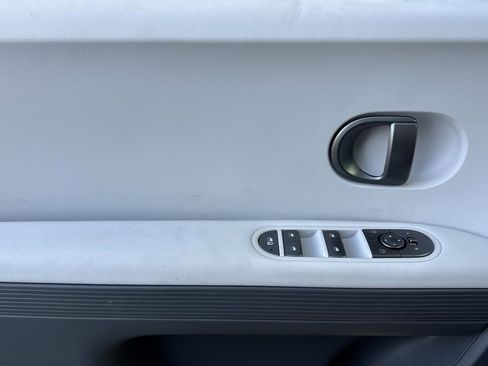 New 2026 Hyundai Ioniq 5 SEL RWD image 11