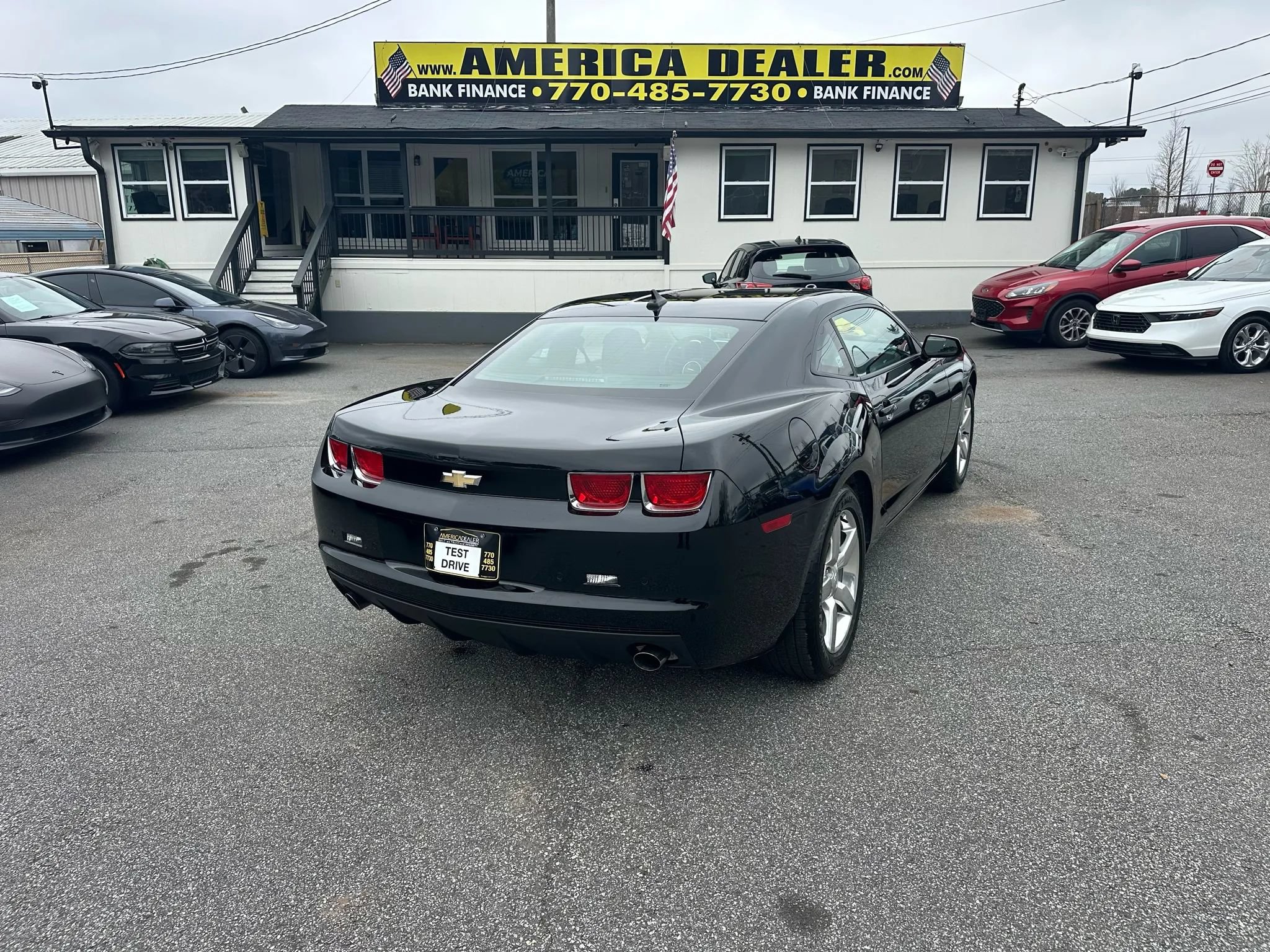 Used 2011 Chevrolet Camaro LT RWD image 10