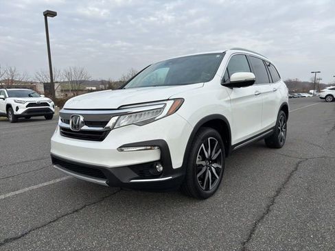 Used 2020 Honda Pilot Touring image 4