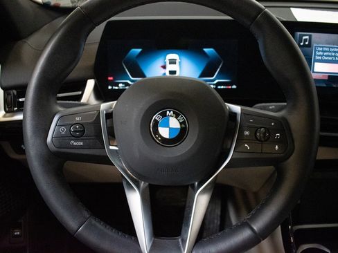 Certified 2025 BMW X2 xDrive28i w/ Premium Package image 12