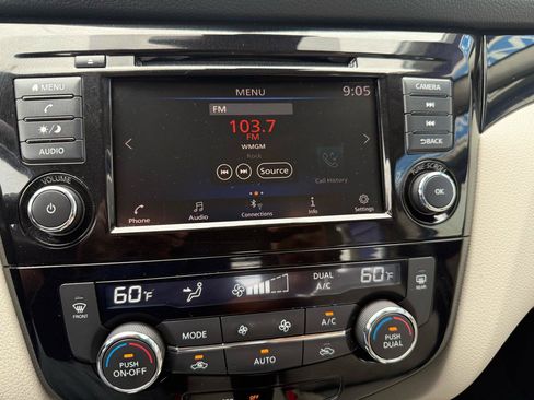 Used 2020 Nissan Rogue Sport SV AWD/4WD image 14