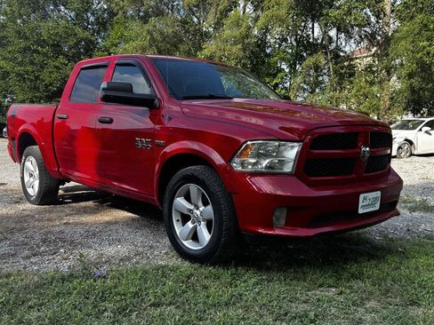 Used 2013 RAM 1500 Express AWD/4WD image 2