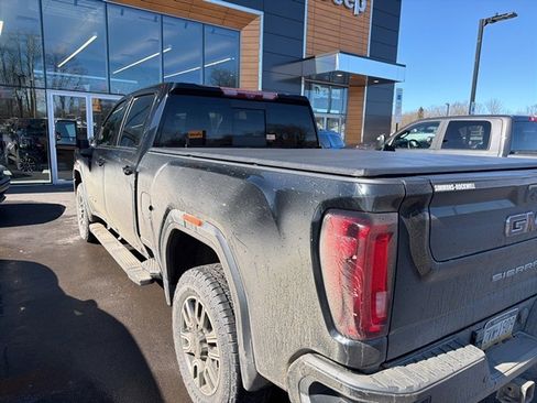 Used 2020 GMC Sierra 2500 AT4 w/ AT4 Premium Package image 8