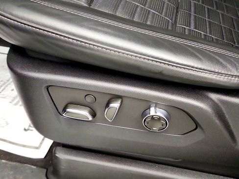 Used 2022 Cadillac Escalade Premium Luxury Platinum AWD/4WD image 12