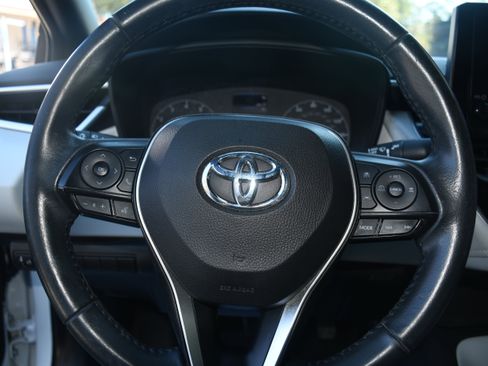 Used 2023 Toyota Corolla SE image 12