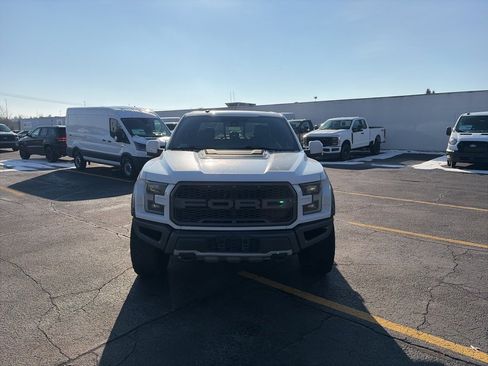Used 2018 Ford F150 Raptor w/ Equipment Group 802A Luxury image 2
