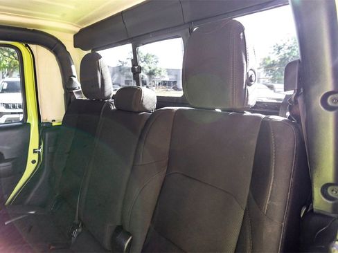 Used 2023 Jeep Gladiator Sport image 26