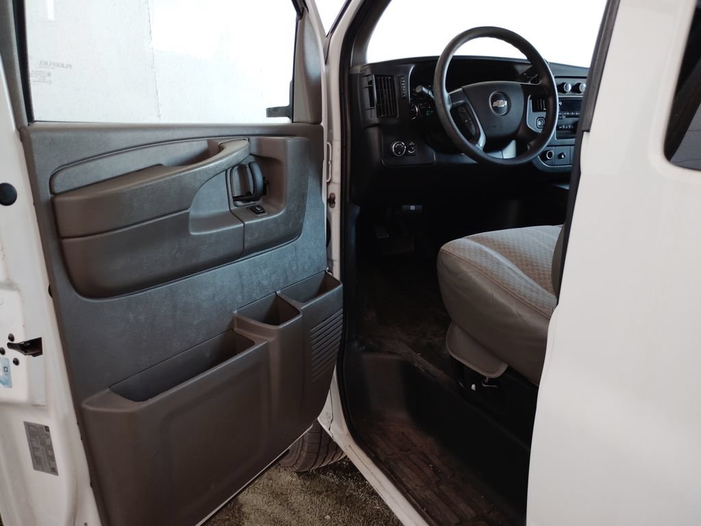 Used 2013 Chevrolet Express 3500 LT w/ LT Preferred Equipment Group RWD image 17
