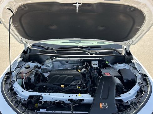 Used 2024 Buick Envista Sport Touring w/ Convenience II Package FWD image 30