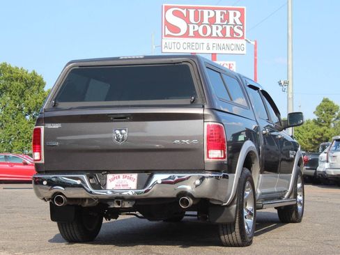 Used 2018 RAM 1500 Laramie w/ Convenience Group AWD/4WD image 5