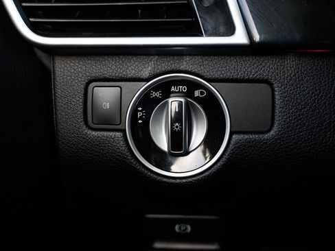 Used 2016 Mercedes-Benz GLE 400 4MATIC image 53