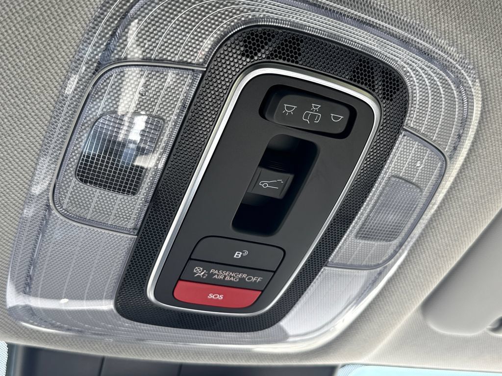 Used 2026 Hyundai Elantra Limited FWD image 28