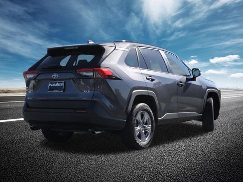 Used 2023 Toyota RAV4 XLE w/ Convenience Package image 18