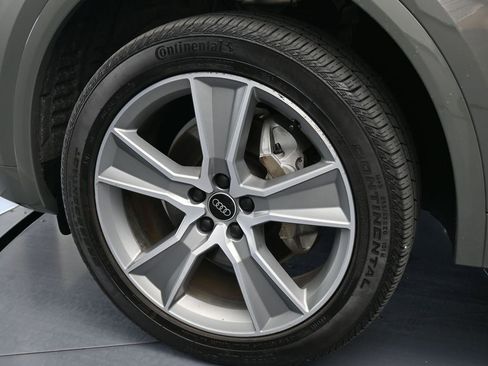 Used 2025 Audi Q5 2.0T Premium image 32