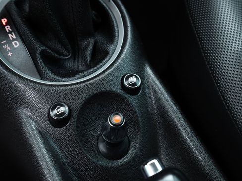 Used 2013 MINI Cooper Hardtop image 10