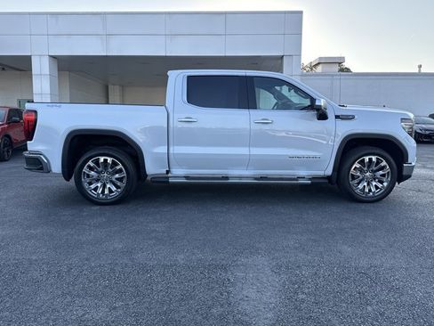 New 2026 GMC Sierra 1500 SLT w/ SLT Premium Plus Package AWD/4WD image 2