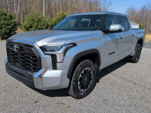 New 2026 Toyota Tundra SR5 w/ TRD Off-Road Package AWD/4WD image 2