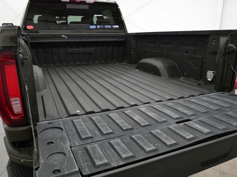 Used 2022 GMC Sierra 2500 AT4 w/ AT4 Preferred Package AWD/4WD image 37