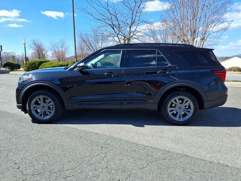 New 2026 Ford Explorer Active image 6