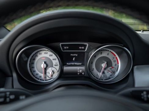 Used 2016 Mercedes-Benz GLA 250 image 32