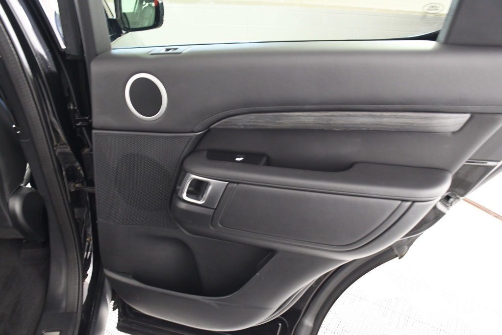 Used 2020 Land Rover Discovery HSE Luxury AWD/4WD image 21