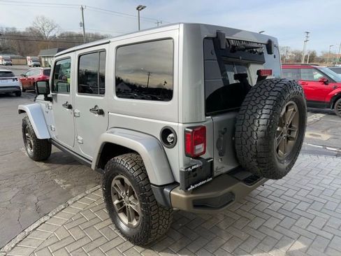 Used 2017 Jeep Wrangler Unlimited Sahara image 7