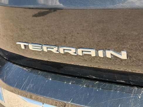 Used 2022 GMC Terrain SLT AWD/4WD image 9