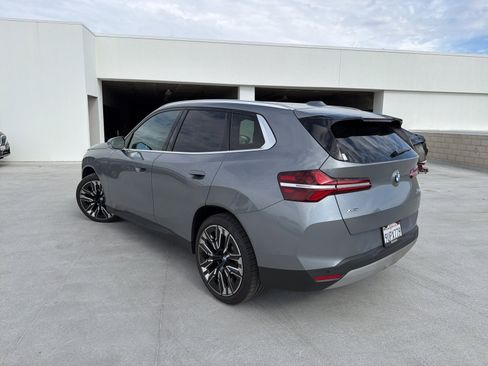 Used 2025 BMW X3 xDrive30i w/ Premium Package image 2