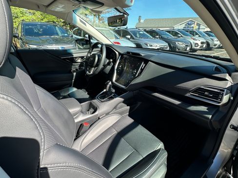 Used 2022 Subaru Outback Limited image 14