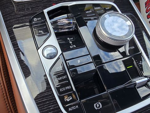 New 2026 BMW X7 xDrive40i w/ Executive Package image 17