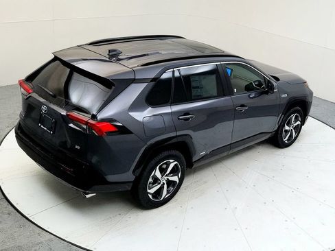 Used 2024 Toyota RAV4 SE w/ Weather & Moonroof Package AWD/4WD image 16