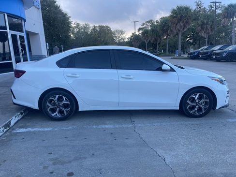 Used 2021 Kia Forte LXS image 4