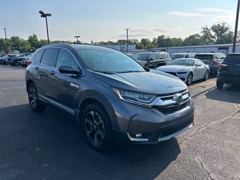 Used 2019 Honda CR-V Touring image 3