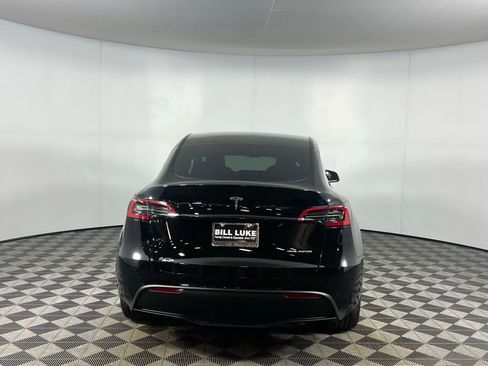 Used 2025 Tesla Model Y Long Range image 7