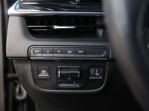 Used 2023 Cadillac Escalade ESV Sport w/ LPO, ONYX Package image 16