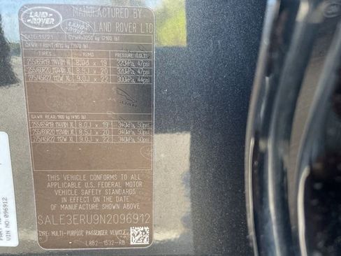 Used 2022 Land Rover Defender 110 X-Dynamic HSE image 4