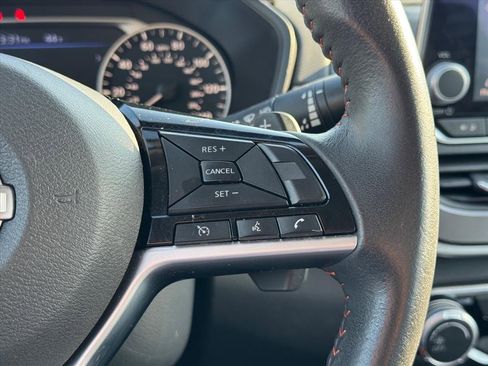 Certified 2025 Nissan Altima 2.5 SR image 18