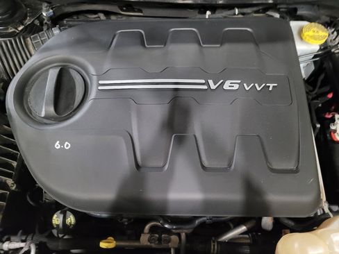 Used 2019 Jeep Cherokee Limited AWD/4WD image 30